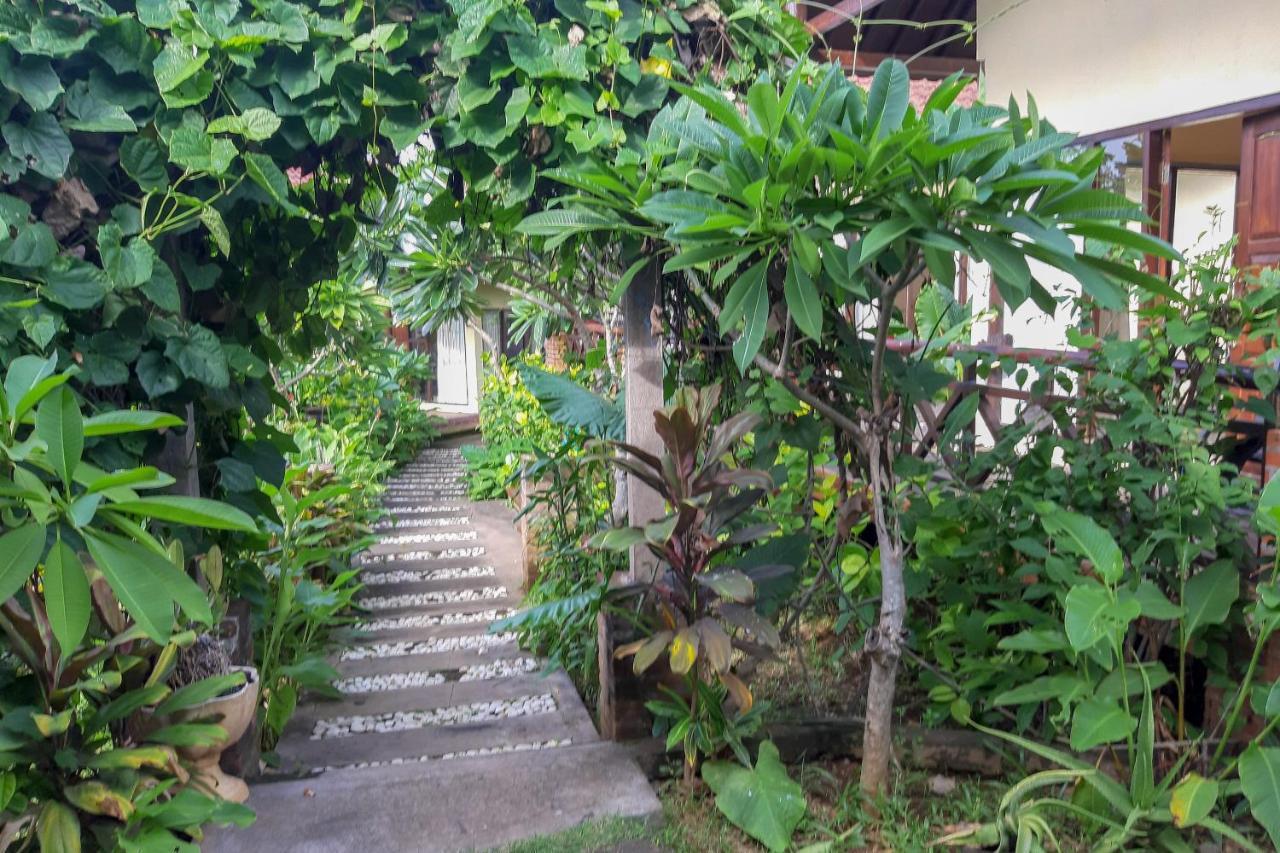 Oyo 3070 Villa Lovina Eco Lodge 外观 照片